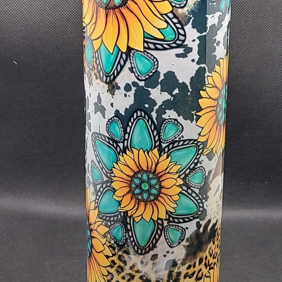 Sunflower Patterned 30 ounce tumbler - Picture 6 of 8